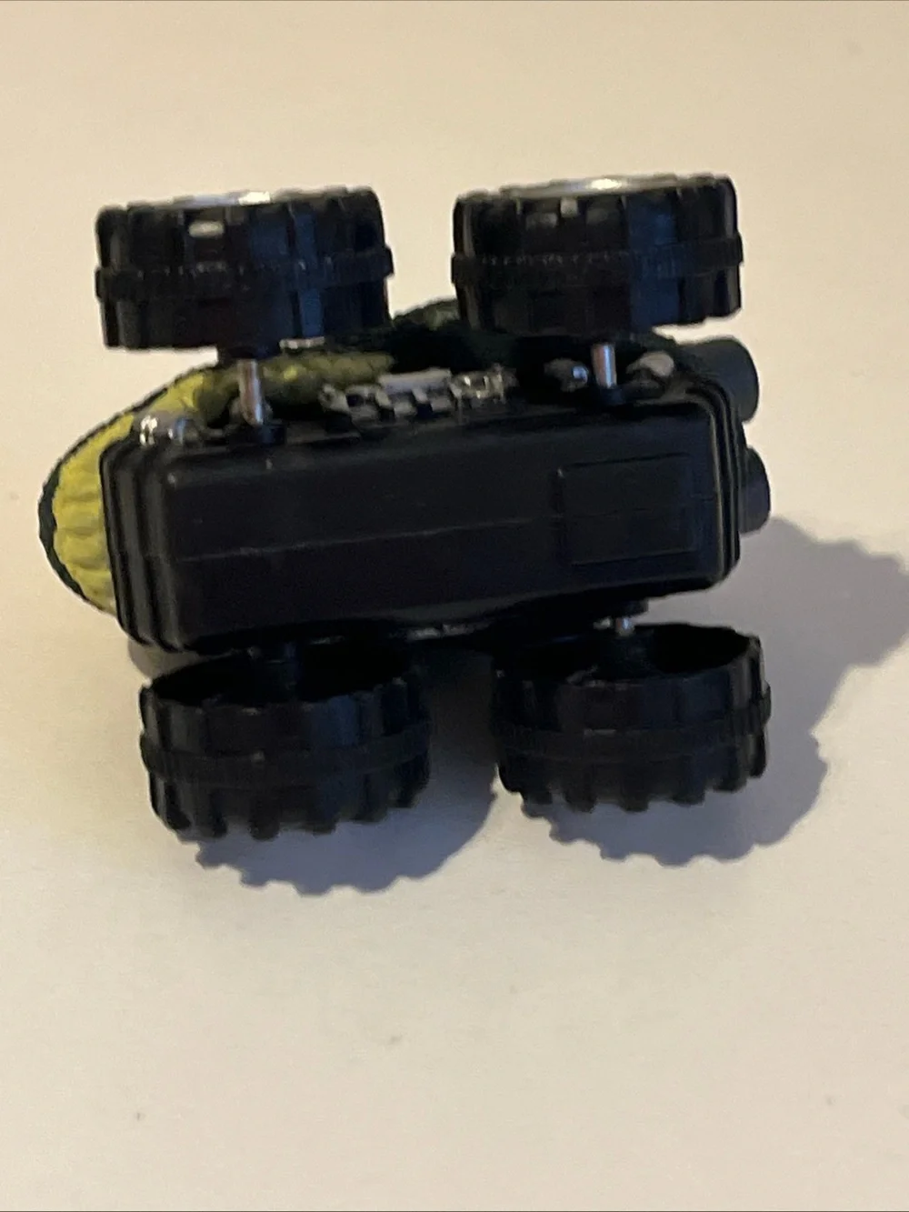 Hot Wheels Monster Truck Motosaurus & Dino Head Pull Back Vehicle 2 Trucks